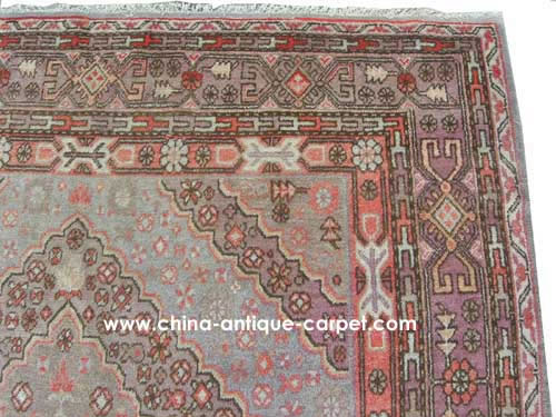 xinjiang antique rug