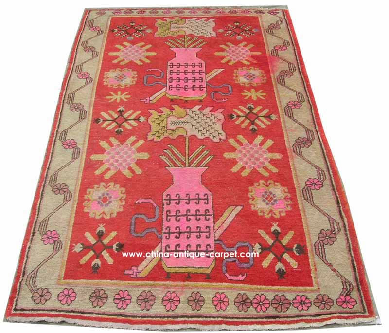 xinjiang antique rug